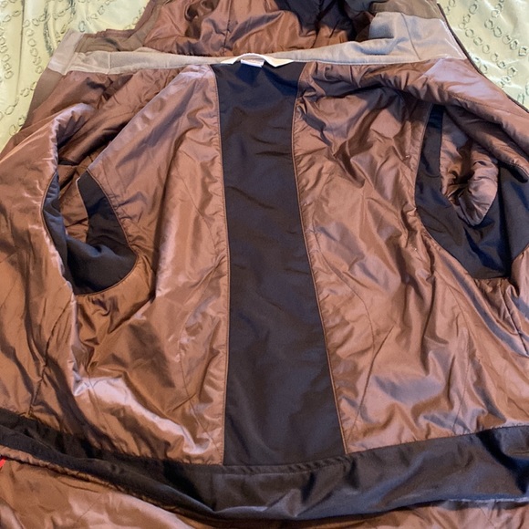 Cloudveil Winter Jacket - Picture 14 of 16